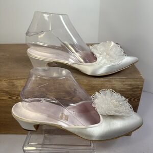 VTG DANIEL GREEN Satin Heels Boudoir Slippers SZ 9 1950s Rosette Wedding Elegant